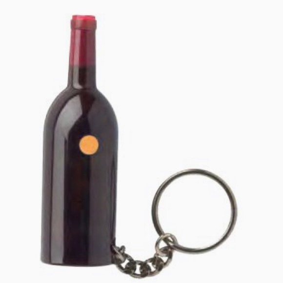 NWT Laetitia Bottle of Wine Keychain w/Light - Picture 1 of 10